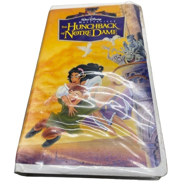 Walt Disney The Hunchback of Notre Dame VHS rated G Dolby sound color READ - Picture 1 of 4